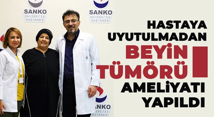 Hastaya Uyutulmadan Beyin Tümörü Ameliyatı Yapıldı