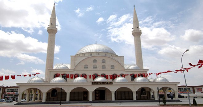 Abdulkadir Konukoğlu Camii Yarın İbadete Açılacak