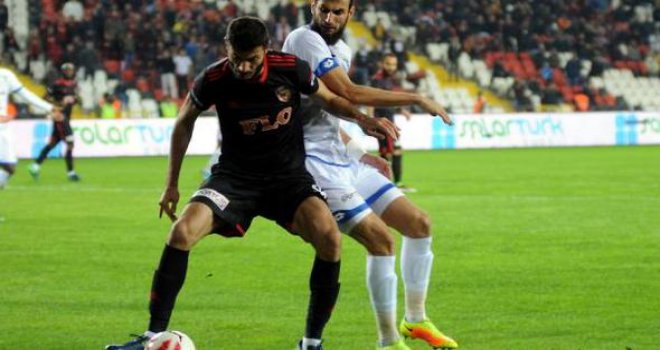 Gazişehir Gaziantep - Büyükşehir Belediye Erzurumspor: 2-2 