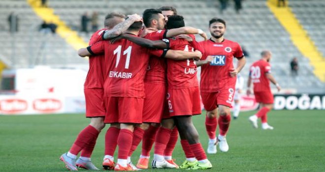 GAZİANTEPSPOR'DAN MUHTEŞEM GERİ DÖNÜŞ 2-2