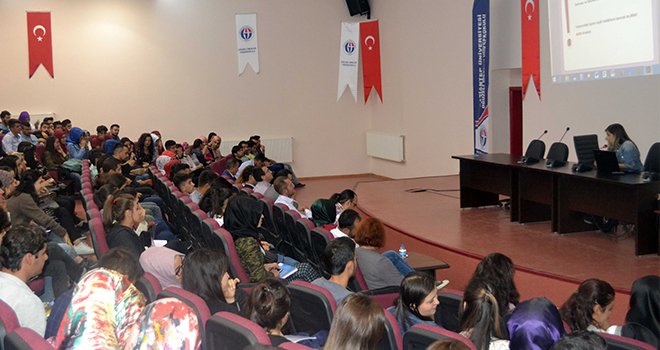 Oğuzeli MYO’da 'Evlilik Öncesi Eğitim' konferansı