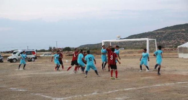 Şehitkamil'de futbol şöleni ​