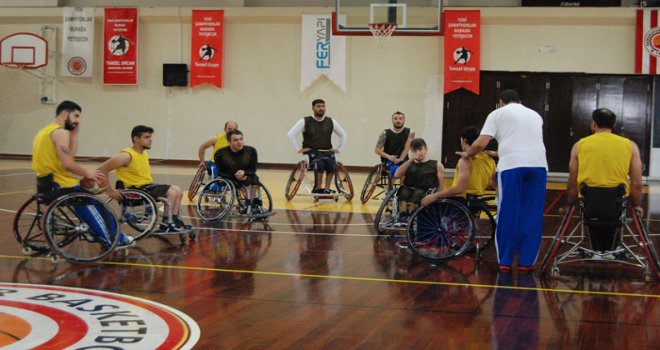 Tekerlekli Sandalye Basketbol takımı kampa girdi