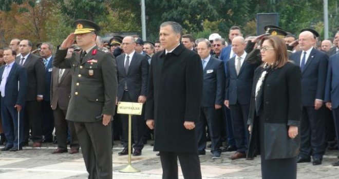 Ulu önder Atatürk Gaziantep'te anıldı