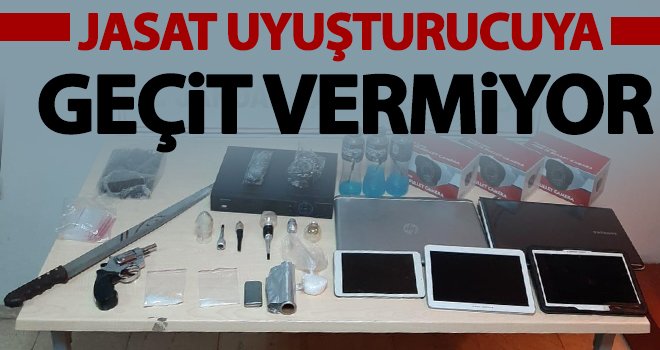 Uyuşturucu satıcılarına yönelik dev operasyon! 6 gözaltı