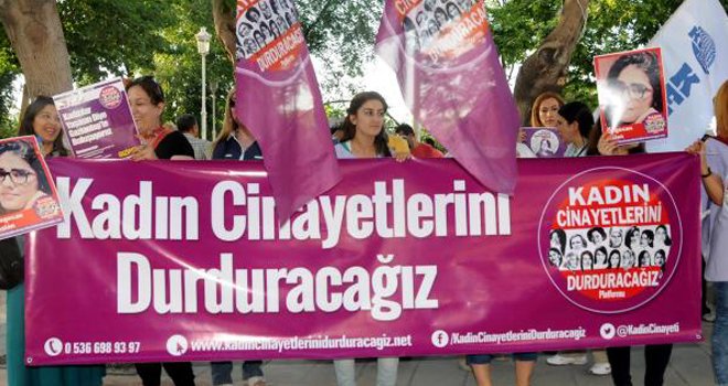  KADIN CİNAYETLERİ PROTESTO EDİLDİ