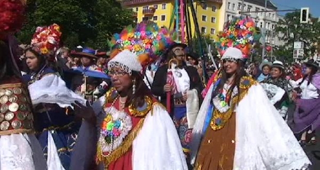 Berlinde Kültürler Karnavalı Gerçekleştirildi