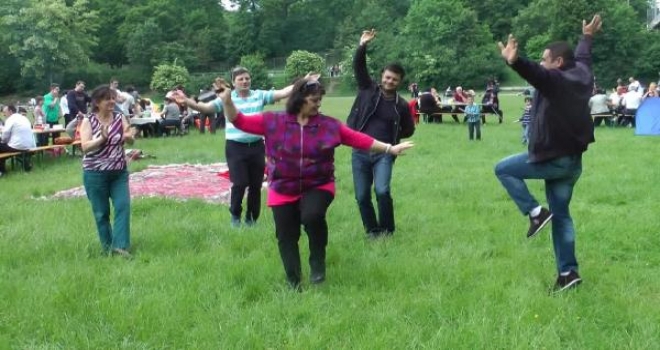 Azeriler Cumhuriyet Bayramlarını Türklerle Piknikte Kutladı