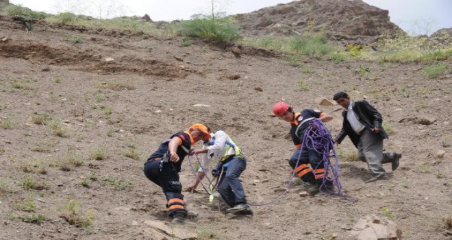 Kaçan Keçisinin Arkasından Giden Kasap Kayalıklarda Mahsur Kaldı