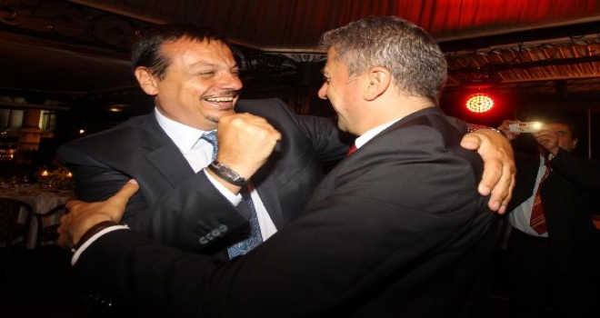 Galatasaray Yönetimi Şampiyonluğu Suadada Kutladı