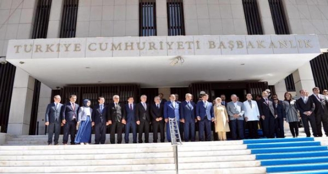 Ak Parti İzmir İl Başkanı: Vatandaş Sorununu Başbakanlık Ofisine Getirsin