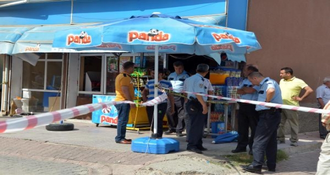  Komşularıyla Kavga Etmesini Engelleyen Bakkalı Vurdu