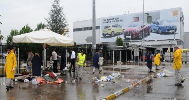 Oyak Renault Fabrikasında İşbaşı Yapıldı - Ek Fotoğraflar