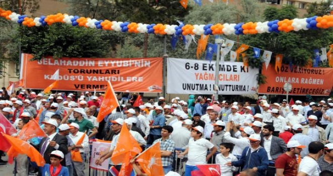 Davutoğlu: Kürtlerin Değil, Hdpnin Baraj Sorunu Var