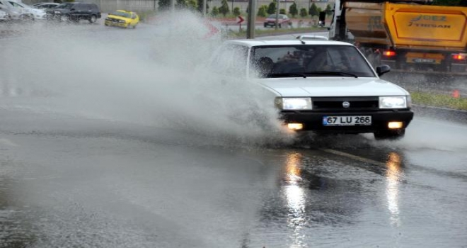 Zonguldakta Yağmur Etkili Oldu