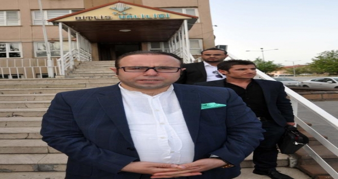 Vali Yardımcısının Cep Telefonu Hattını Kullandılar 