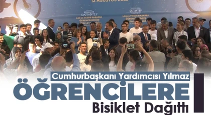 Cumhurbaşkanı Yardımcısı Yılmaz’ın katılımıyla 534 başarılı öğrenciye bisiklet dağıtıldı