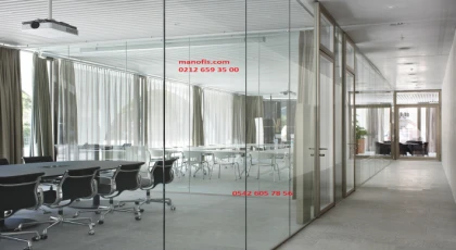 Man Ofis ile Modern Çalışma Alanları İçin Ofis Bölme Sistemleri