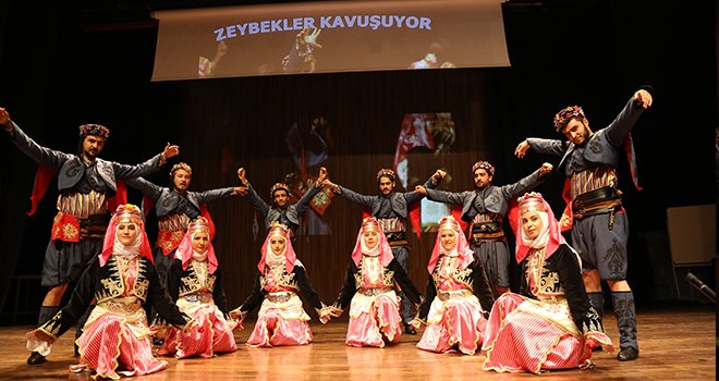 Aile ve evlilik ilişkileri sanat ile buluştu