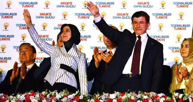 BAŞBAKAN DAVUTOĞLU'NDAN ÖNEMLİ AÇIKLAMALAR