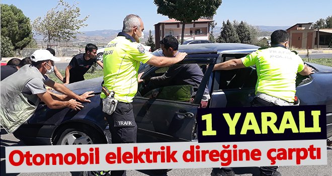 Direksiyon hakimiyetini kaybeden sürücü elektrik direğine çarptı