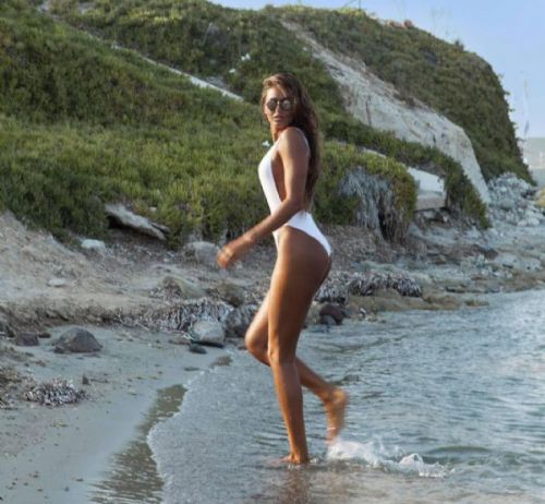 Eda Taşpınar Alaçatı'da Sabah Koşusu Yaptı 