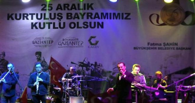 Ferhat Göçer, Gaziantep'te sahne aldı