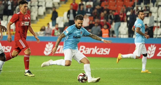 Gaziantep FK Turgutluspor'u 3-0 mağlup etti: Tur atladı