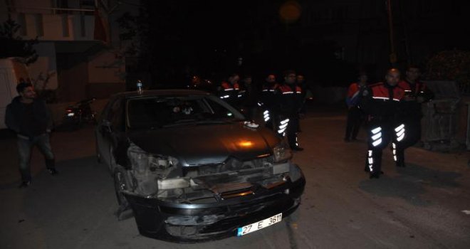 Gaziantep’te polisten kaçan araç ateş edilerek durduruldu