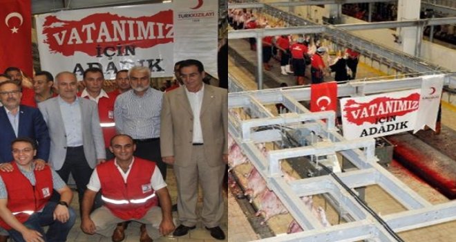 Gaziantep'te, 15 Temmuz için Türk Kızılayı'na kurban bağışı