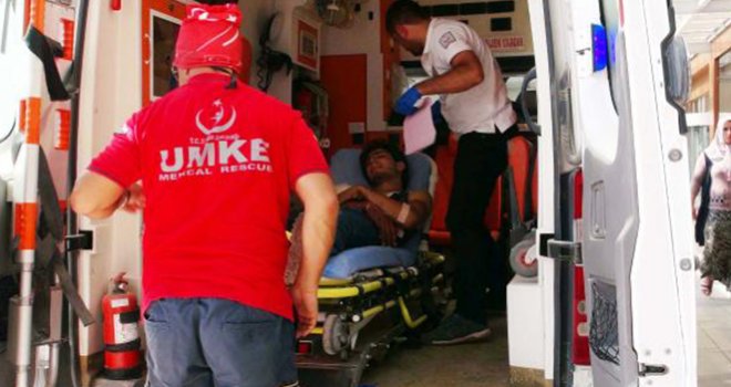 IŞİD ile çatışmada yaralanan 2 ÖSO askeri Kilis'e getirildi