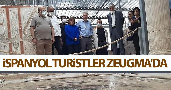 İspanyol Turistler Zeugma'da