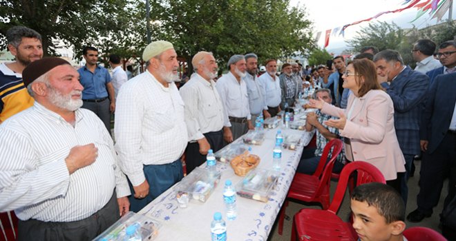 NURDAĞI BÜYÜKŞEHİR’İN İFTARINDA BULUŞTU