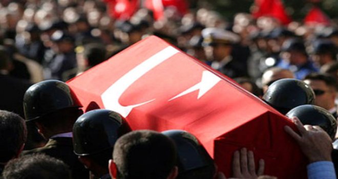 Tatvan'da PKK ateşi; 1 asker şehit