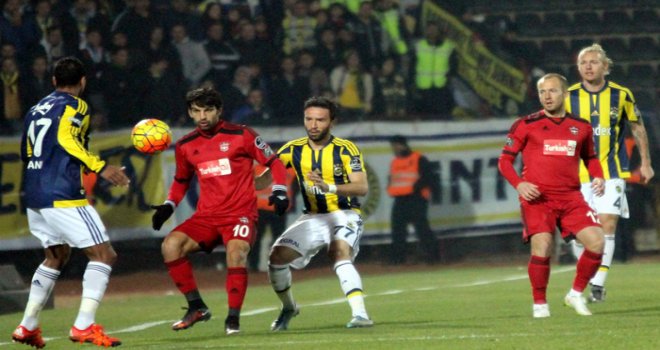 TOPÇU’DAN FUTBOLCULARA FENERBAHÇE TEŞEKKÜRÜ